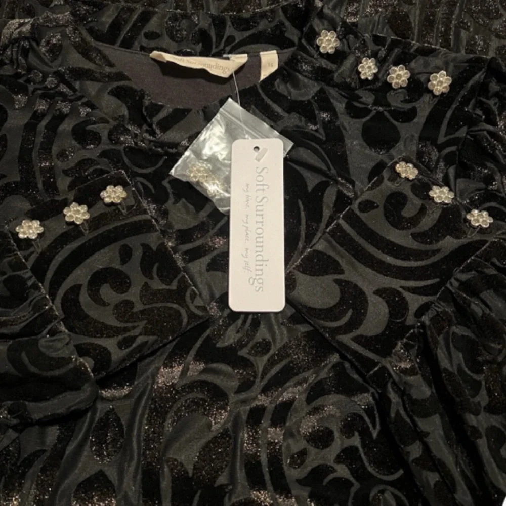 $170 NWT Soft Surroundings HADLEY Black Abstract Velvet Dress - Size 16 - Picture 9 of 14